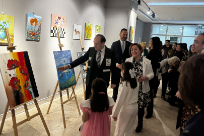 Tekirdağ'da YEDAM Danışanlarının Yaptığı Resimler Sergilendi