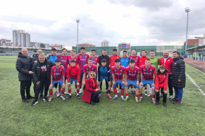 ÇBFK, Sahasında Tekirdağspor'u 6-1 Yenerek Liderliğini Sürdürdü