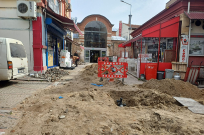 Kaleiçi Altyapı Çalışmaları Orta Kapı’da Sürüyor
