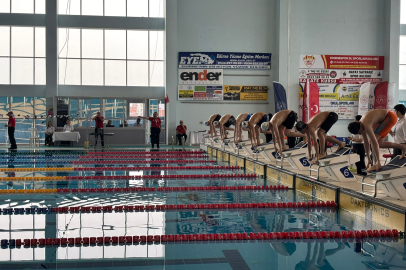 Edirne, Yıldız Yüzücülere Ev Sahipliği Yaptı