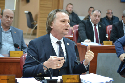 Fatma Nur Öğretmeni Andı: “Çocukların Ellerinde Bıçaklar Geziyor”