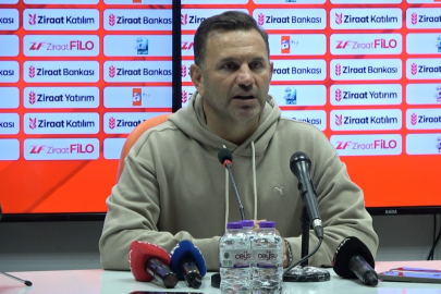 Okan Buruk: "Galatasaray Taraftarına Layık Olmak İçin Elimizden Gelenin En Fazlasını Yapmaya Çalışıyoruz"