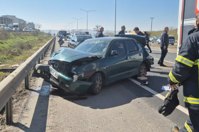 Tekirdağ'da 4 Araçlı Zincirleme Kaza: 5 Yaralı