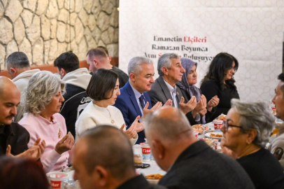 Vali Turan, Muhtarlar ve Öğrencilerle İftar Programında Buluştu