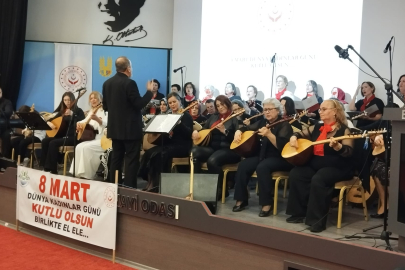 Kadınlar Gününde Kadın Telinden Türküleri Konser