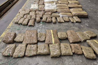 Türkiye’ye Sokulmak İstenen 45 Kilo 760 Gram Esrar Sınırda Yakalandı
