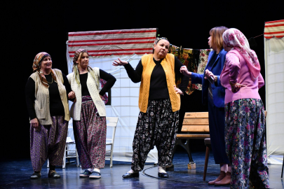 Lüleburgaz’da Kadınlar Sahneye Çıktı