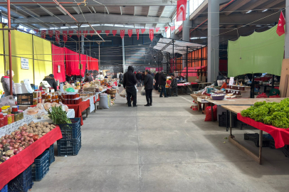 ‎Emek Pazarı Sessizliğe Büründü