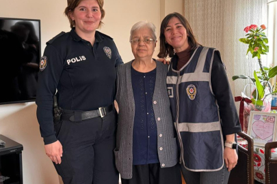 Keşan Emniyet Müdürlüğü Ekipleri Şehit Polis Annesini Ziyaret Etti