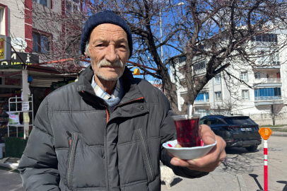 34 Yıldır Su İçemeyen Yaşlı Adam: "Suya Hasret Kaldım, Gülmeye Hasret Kaldım"