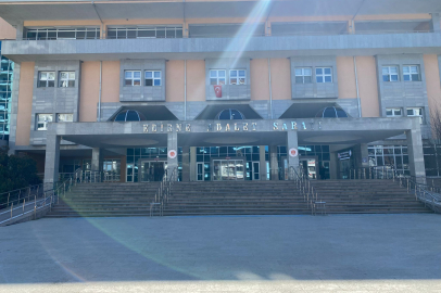 Edirne’deki Kavgada Bıçakla Yaralamaya Tutuklama