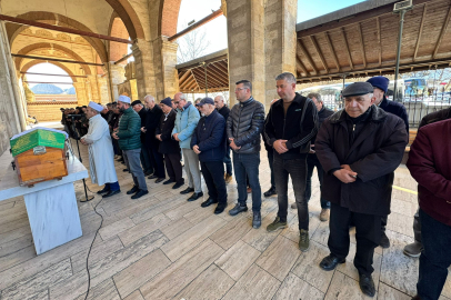 Kaldırımda Can Verirken Kimse Elini Uzatmadı: Edirne’deki O Görüntüler Yürek Yaktı!