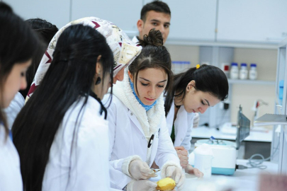 ETÜ Öğrenci Toplulukları, ÜNİDES'ten 7 Proje İçin Destek Almaya Hak Kazandı