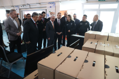 Dereköy Sınır Kapısı'na Elektronik Ekipman Desteği