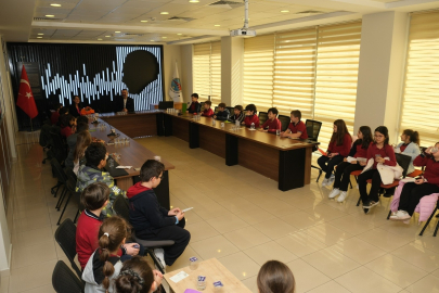 Öğrencilerden Belediye Başkanı Martin'e Ziyaret