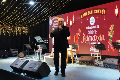 Ramazan Sokağında “Şiirli Muhabbet”