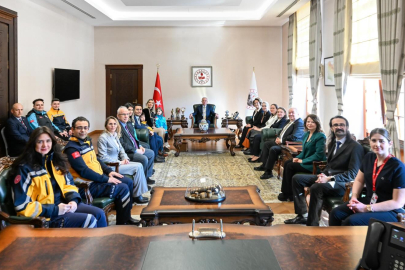 Vali Uğur Turan Sağlık Çalışanlarını Ağırladı