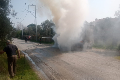 Ayvacık’ta Kamyonet Yangını