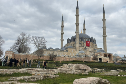 Selimiye Meydanı’nda Kadir Gecesi İftarı İçin Hazırlıklar Başladı