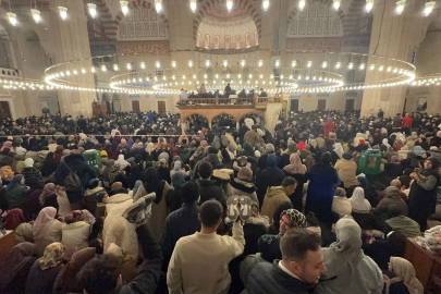 Kadir Gecesi'nde Selimiye Camii Doldu Taştı