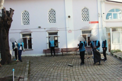 Kırklareli’nde Denetimli Serbestlik Hükümlülerinden Cami Temizliği