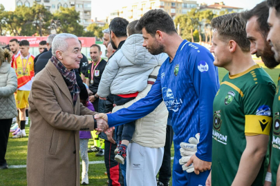 Vali Turan Play-Off Finalini Tribünden Takip Etti