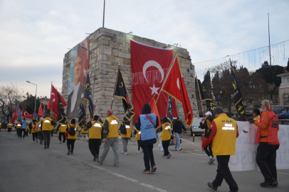 "57. Alay" İçin Tekirdağ'dan Yola Çıkan Gönüllüler Gelibolu'ya Geldi
