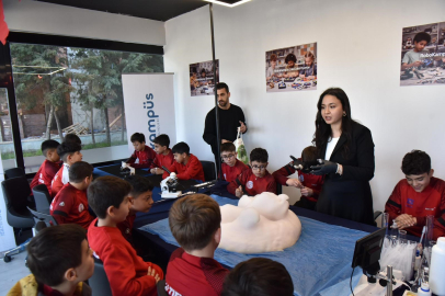 Altıeylül Belediyesporun Sporcuları Bilim Dünyasını Keşfetti