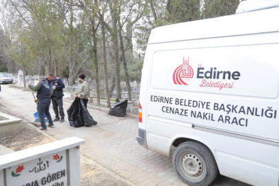 Edirne’de Mezarlıklar Bayrama Hazır