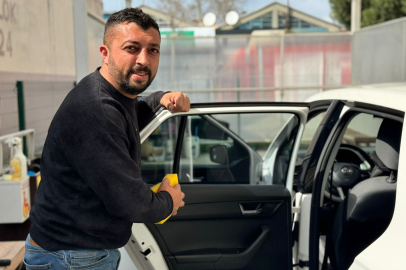 Oto Yıkamacılarda Bayram Mesaisi