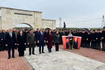 Çanakkale Şehitleri Saygı Atışı ve Dualarla Anıldı