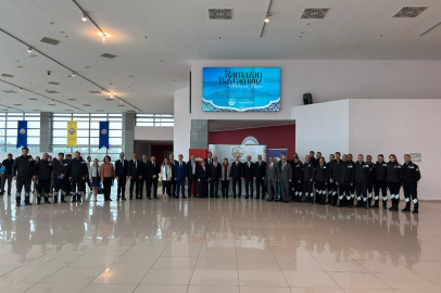 Rektör Hatipler, TÜ Personeliyle Bayramlaştı