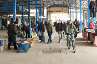 Bayramlık Alışveriş İçin Arife Pazarı Kuruldu