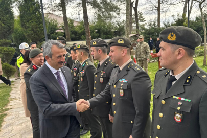 Vali Sezer’den Mehmetçik’e Bayram Ziyareti