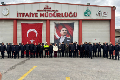 Vali Sezer ve Başkan Gencan İtfaiyecilerle Bayramlaştı