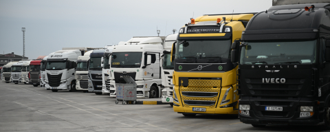 Kapıkule'de Tır Şoförleri Bayramı Yolda Geçiriyor