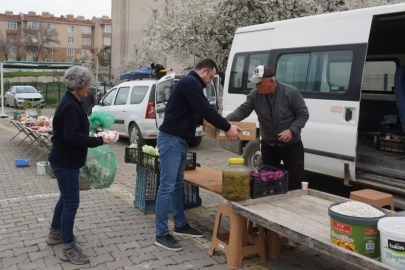 Uzunköprü Belediyesi’nden Pazartesi Pazarında Esnafa Sıcak Çorba İkramı
