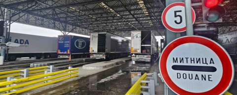 Çikolata Dolu Çantadan 220 Bin Euro Çıktı