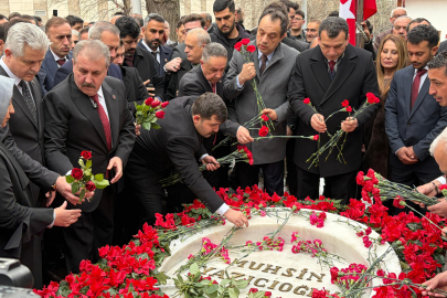 Muhsin Yazıcıoğlu, Vefatının 17. Yıldönümünde Kabri Başında Anıldı