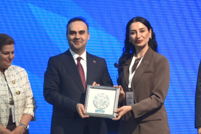 Bakan Kacır: "KOBİ'lerimize ve Büyük Ölçekli Firmalarımıza, 50 Milyon Liraya Kadar Finansman Sunuyoruz"