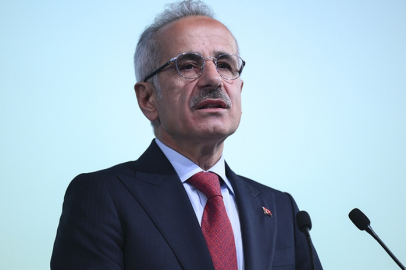 Bakan Uraloğlu, Karadeniz'de Dronla Vurulan Türk Tankerine İlişkin: "Teknik Ekiplerimiz Olay Yerine Sevk Edildi, 27 Personelimizde Yaralanma Yok"