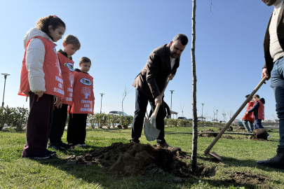 Kırklareli ve Tekirdağ'da Fidanlar Toprakla Buluşturuldu