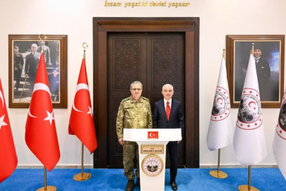 Vali Turan’a Askeri Komutanlardan Ziyaret