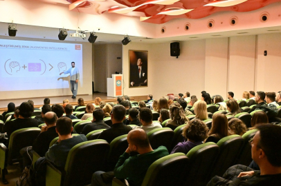 Manisa Büyükşehir Personeline Yapay Zeka ve Veri Yönetimi Eğitimi