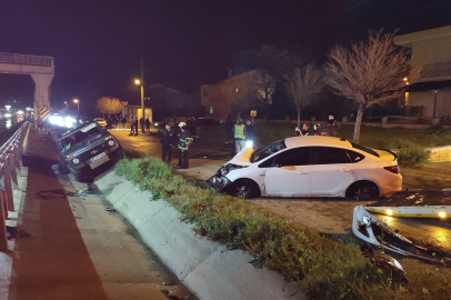 Edirne'de Otomobil İle Cipin Çarpıştığı Kazada 3 Kişi Yaralandı