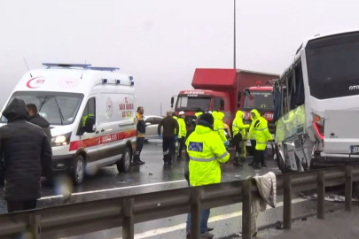 Polis Servis Minibüsü Kaza Yaptı: 1 Polis Şehit Oldu, 16 Polis Yaralandı
