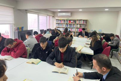 Kaymakam Tutar, İlçe Halk Kütüphanesini Ziyaret Etti