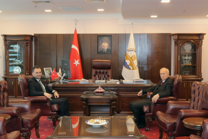 Okçular Vakfı’ndan Rektör Hatipler’e Ziyaret