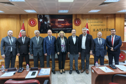 ‎Gegeoğlu Yeniden Meclis Başkanı