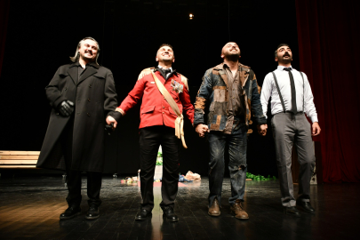 Lüleburgaz’da “Sen Gara Değilsin” Oyunu Sahnelendi